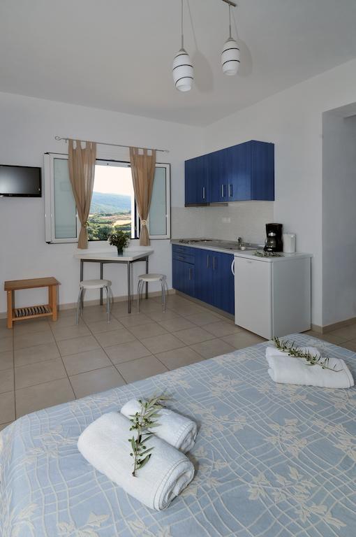 Elea Apartments Kalamos  Exteriör bild